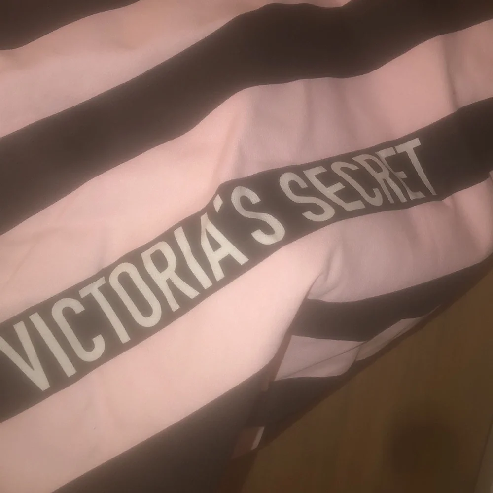 VS large striped tote - Picture 2 of 4